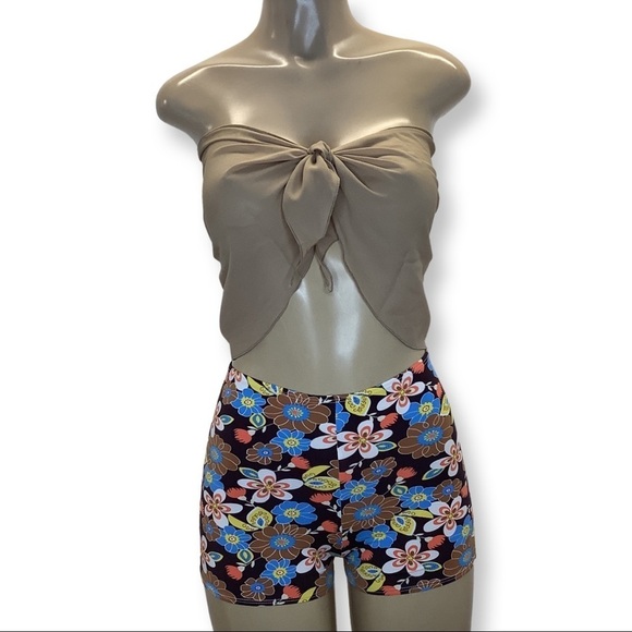 Indecent Proposal Made by Zuliana Shorts & Zuliana Sarong Top - Picture 1 of 3